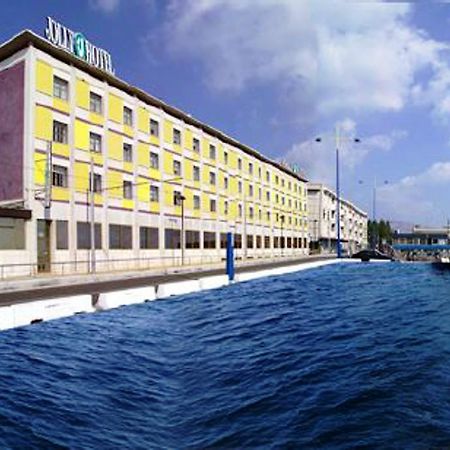 Hotel Dello Stretto Mesina Exterior foto